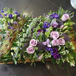 Open garden pillow