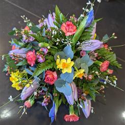 Vibrant scented posy 