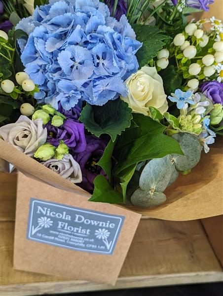 Bronwen A beautiful Blue and cream handtied