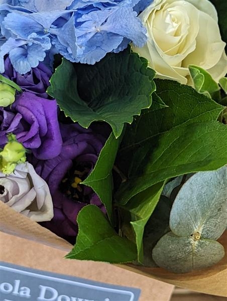 Bronwen A beautiful Blue and cream handtied