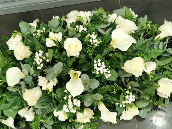 Calla lily and rose spray