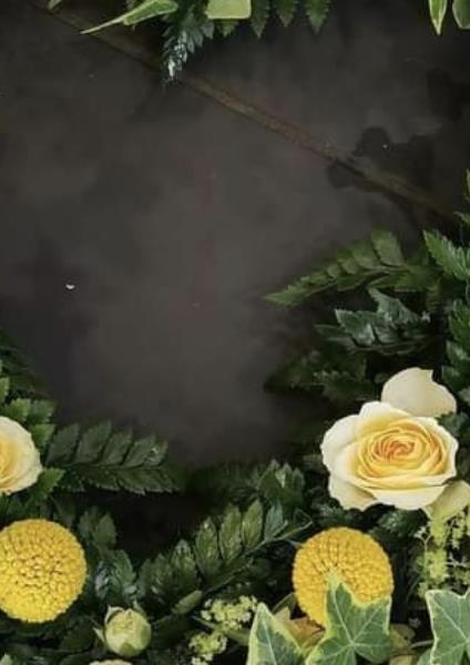 Classic yellow open heart