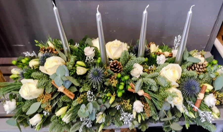 Arian Christmas Table arrangement