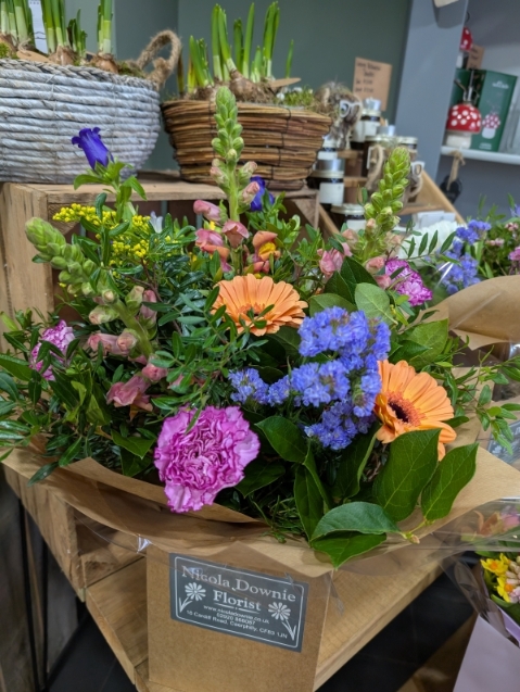 Vera  A Vibrant Flower Handtied