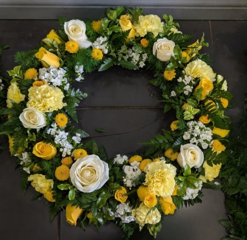 Buttercup and Cream Wreath