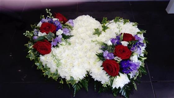 Double heart tribute