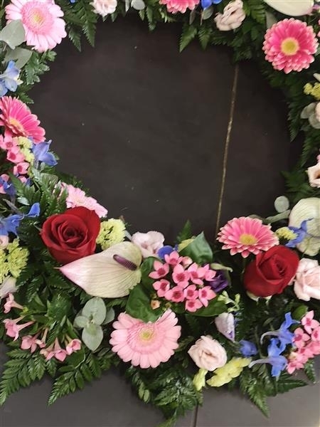 Exotic wreath tribute