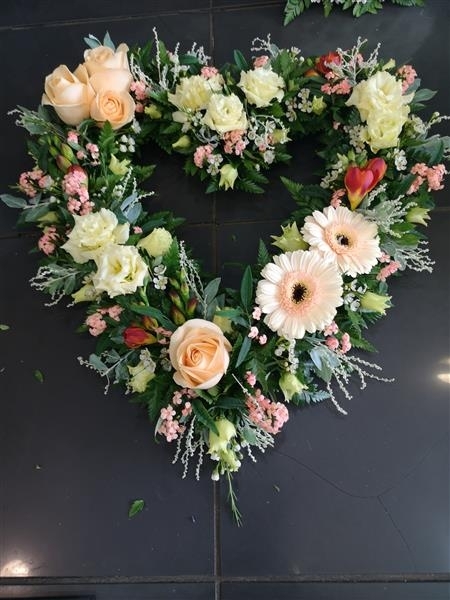 Open heart tribute
